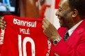 Pelé elogiou o Internacional e disse que torcerá pelos gaúchos; o Rei do Futebol o assistirá à decisão do camarote do banco no Beira-Rio
