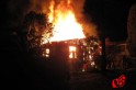 Residência foi completamente destruida pelas chamas