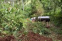 ​Caminhão tanque carregado de leite tomba no interior de São Lourenço do Oeste