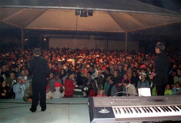 Deivid e Eduardo com público