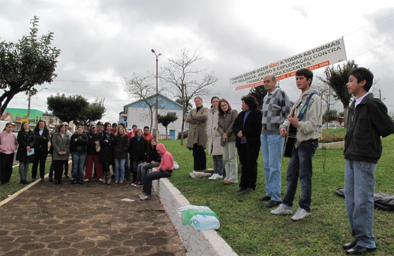 Autoridades e entidades estavam representadas na abertura