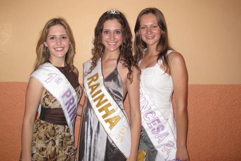 Rainha e Princesas da 15ª FEPAR