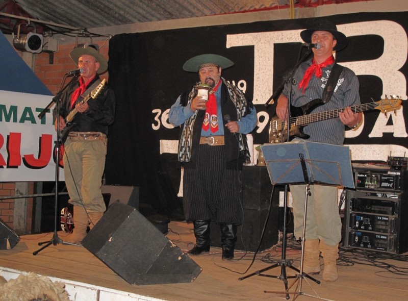 programa gravado em Campo Erê no CTG Estancia do Oeste