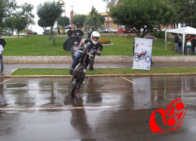 Show sobre 2 rodas é a atração deste domingo na região