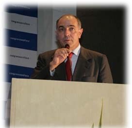 Deputado José Carlos Aleluia (DEM/BA): projeto
pune candidato que enganar eleitores.