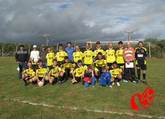 Veteranos de Jupiá vencem os de CAmpo Erê