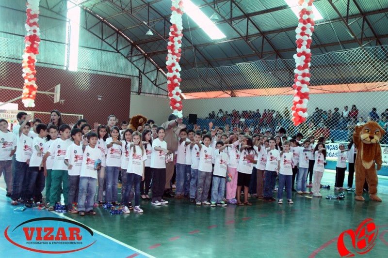 80 alunos participaram da formatura - Foto Visar Fotografias
