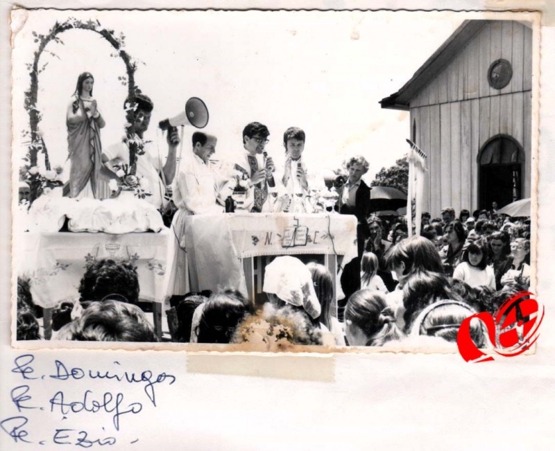 A foto ilustra a Romaria do ano de 1970 