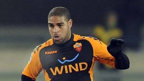 Adriano foi eleito o pior jogador da Itália