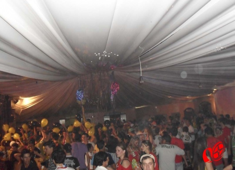 Carnaval regional é no Campo Erê Tênis Clube. Foto: www.campoere_1.com