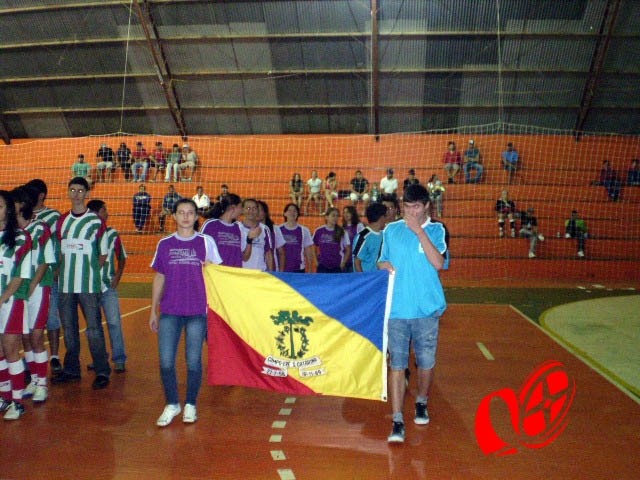 Atletas de Campo Erê, na abertura oficial dos jogos.