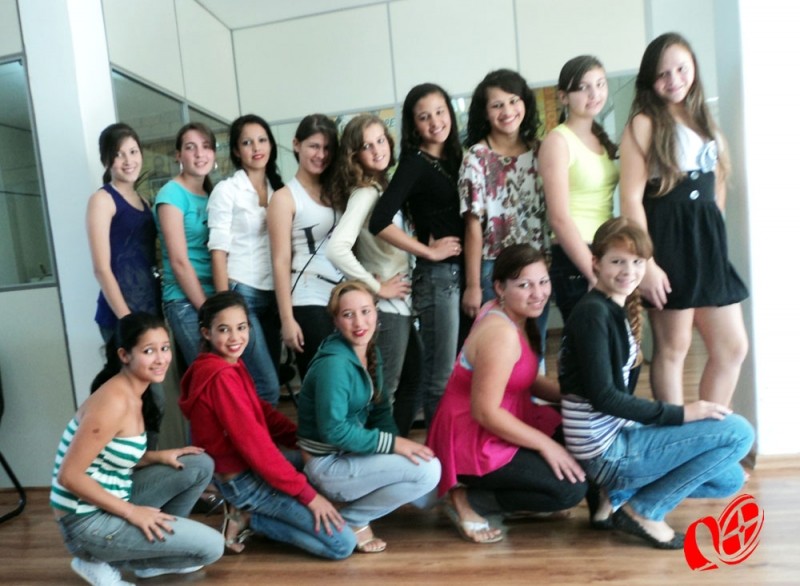 Candidatas, uma delas vai ser a rainha. Foto: Aline Riffel