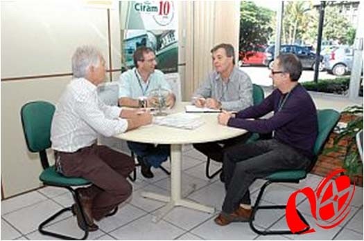 Hugo Gosmann (Epagri), Fontenelle (Unoesc), Edson Silva (Chefe da Epagri/Ciram) e Clóvis Corrêa (meteorologista da Epagri/Ciram). 