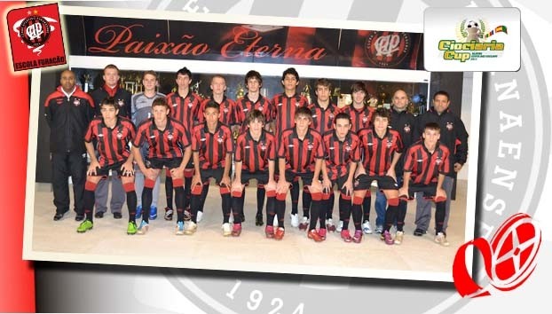Foto oficial da equipe na Itália. 