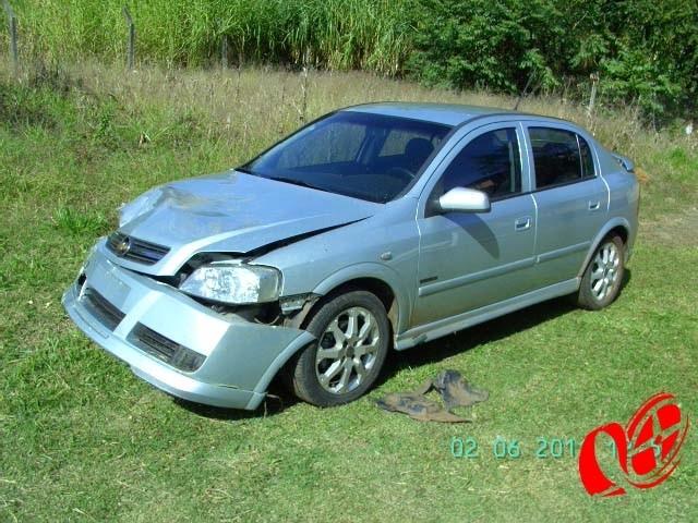 Veiculo foi abandonado as margens da Rod SC 468. Foto: PC Coronel Freitas