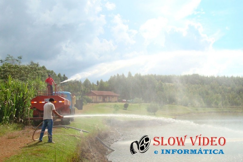 Caminhão equipado por parte da comunidade de Campo Erê, socorre comunidades.