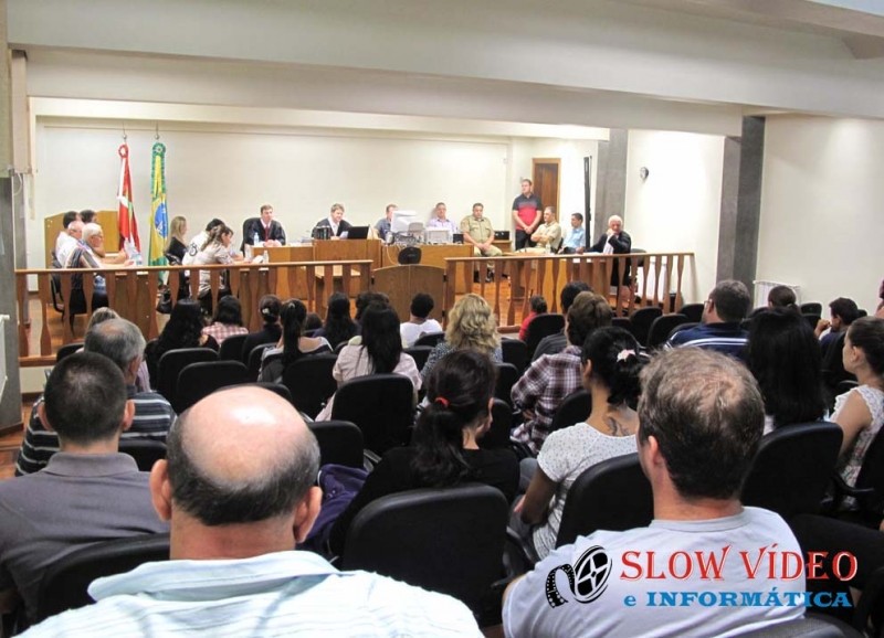 Julgamento devera ter presença de populares. Foto: juri anterior www.campoere_1.com