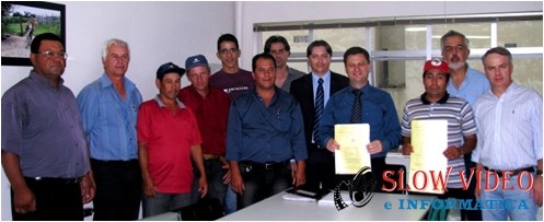 Entrega das matriculas em Manguerina