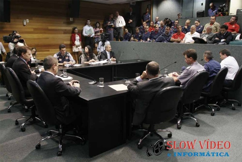 Rodada de negociações tenta acordo. Foto: AL