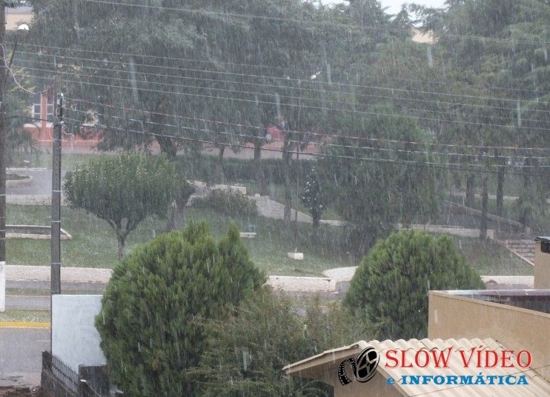 Infelizmente destaque ficou por conta da chuva de granizo. Foto: www.campoere_1.com