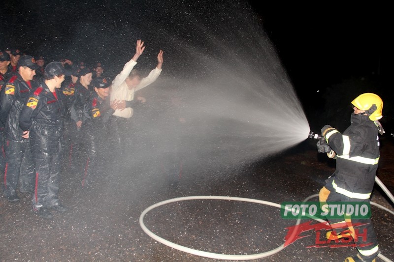 Alunos receberam o batismo. Foto: Flash 