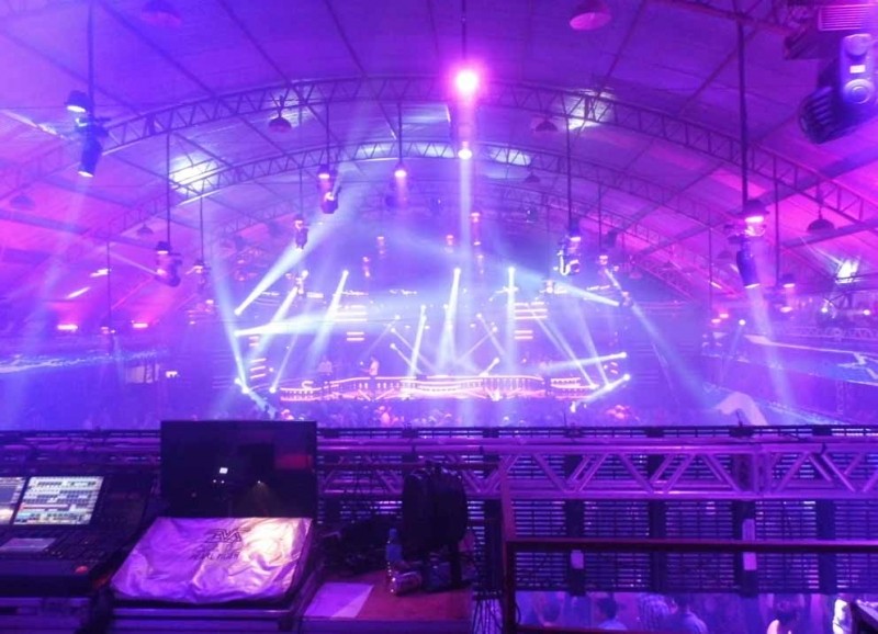 Trio da Terra no grande palco (1)