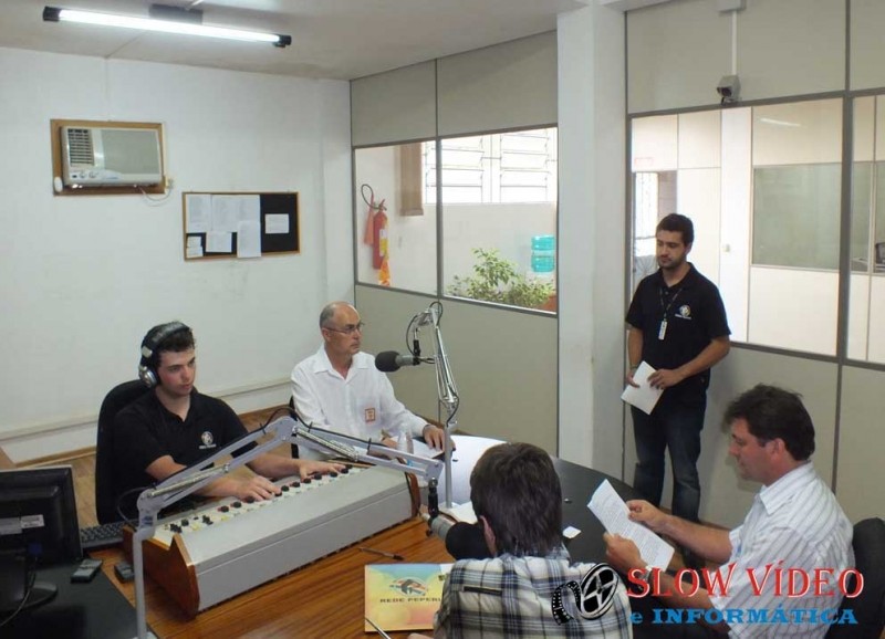 Debate com canditados de Saltinho. Foto www.campoere_1.com (1)