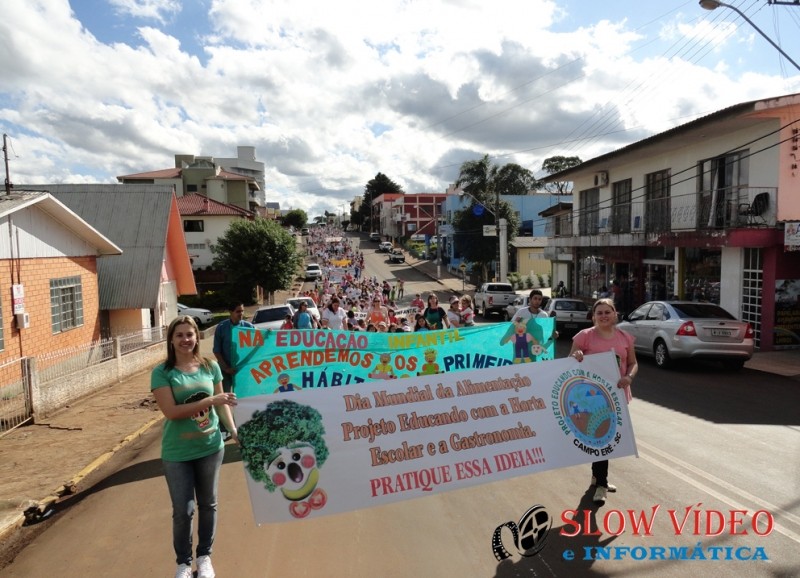 Caminhada percorreu ruas da cidade