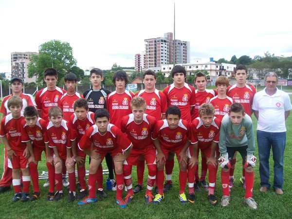 Foto da equipe no site colorado.