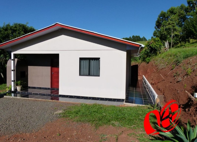 Residencia foi visitada pelos amigos do alheio. Foto: www.campoere_1.com