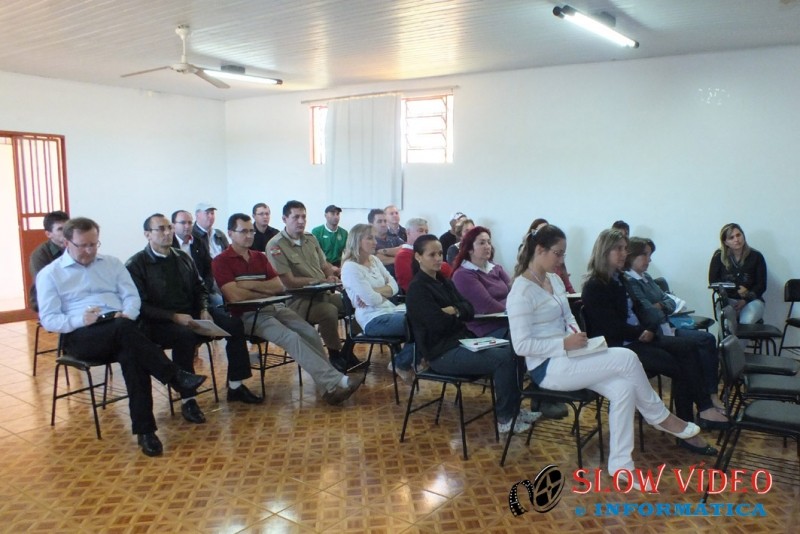 Lideranças participaram do encontro. Foto: www.campoere_1.com