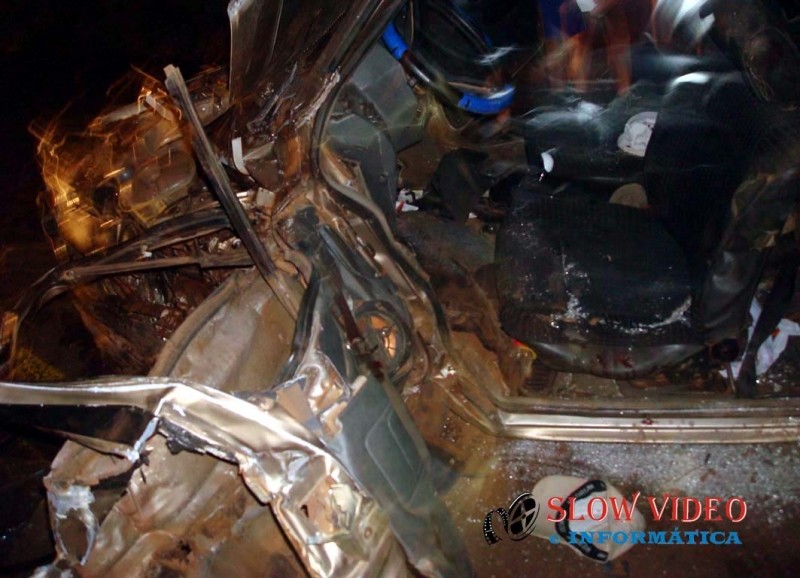 Preso as feragens homem foi resgatado pelos bombeiros Foto: wwwcampoere_1.com