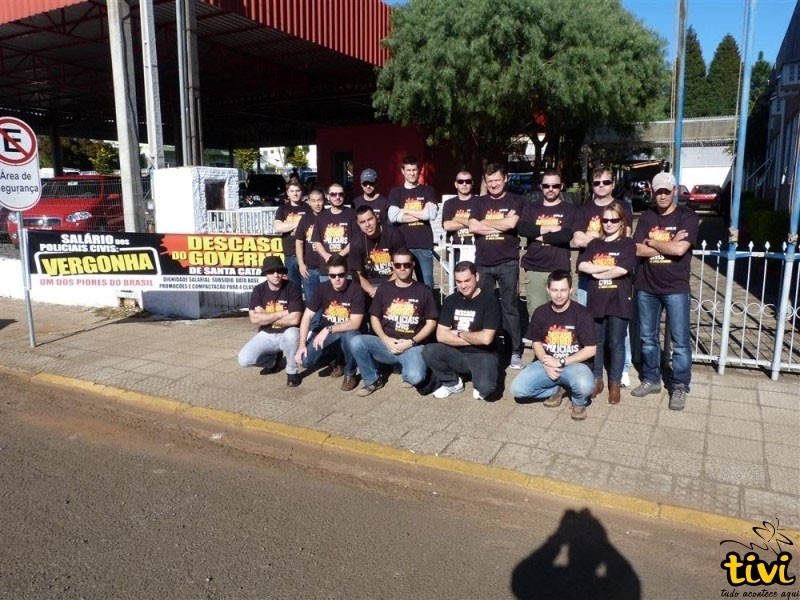 Policiais da 28ª DPR com paralisação total. Foto: Tivinet 