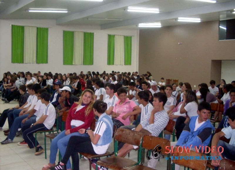 Bom publico na conferência. Foto: divulgação