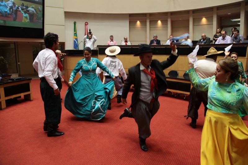Sessão especial na Assembleia Legislativa marcou o aniversário da entidade. Foto: divulgação