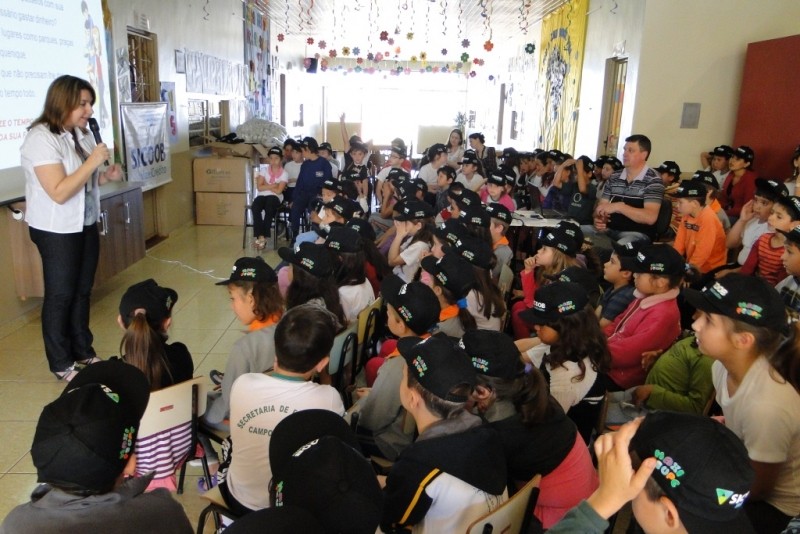 Crianças foram orientadas a poupar. Foto: divulgação