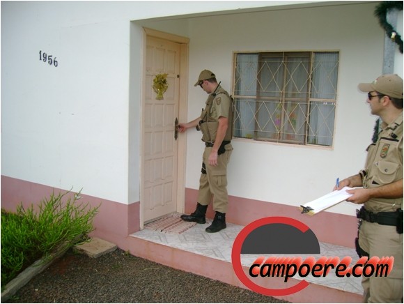 Policiais em rondas verificam possível arrombamento. Foto: divulgação 