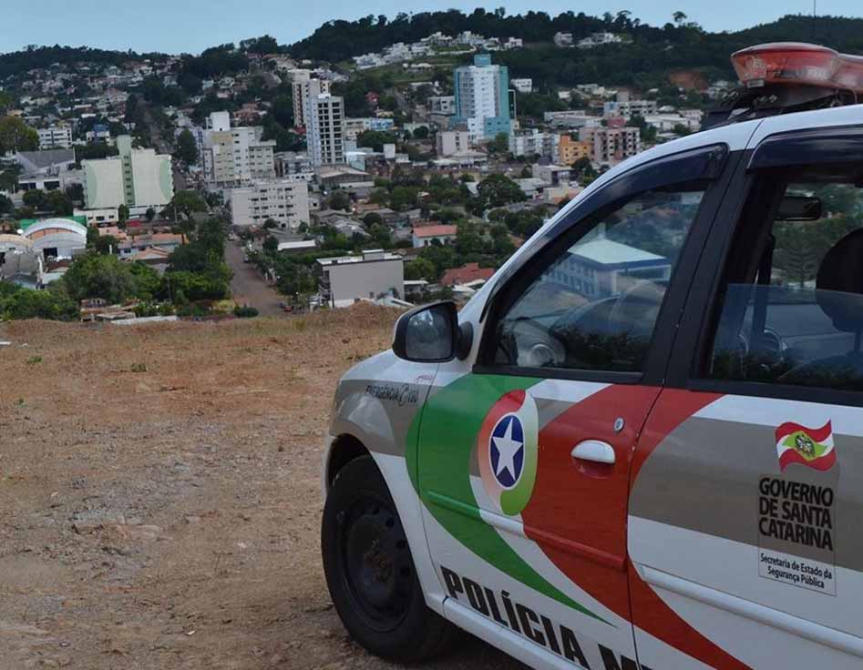 Preso homem que roubou dinheiro e tentou fugir de ônibus em Maravilha