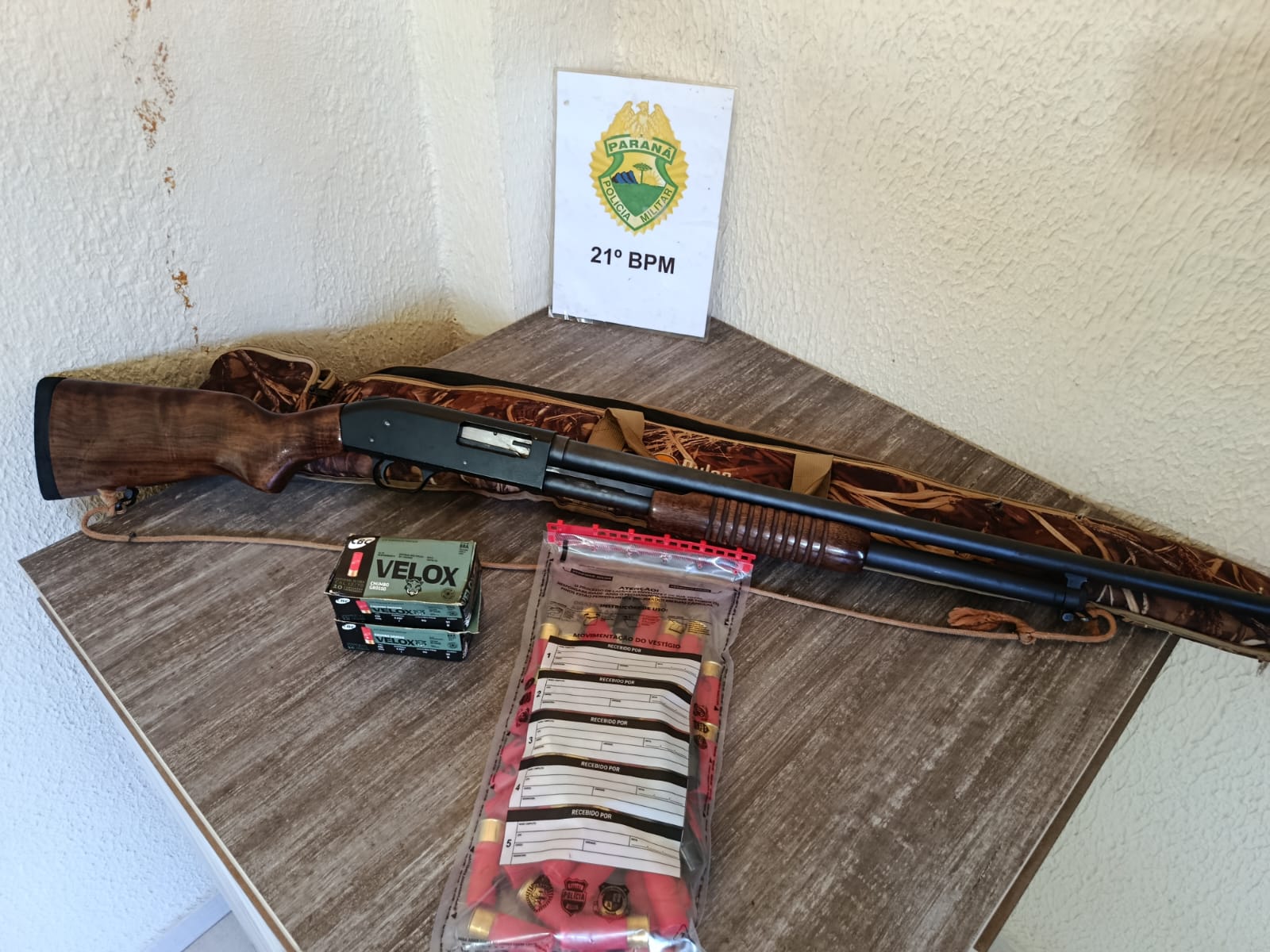 Homem embriagado causa confusão em festa de aniversário e duas pessoas são encaminhadas à delegacia com arma de fogo em Renascença