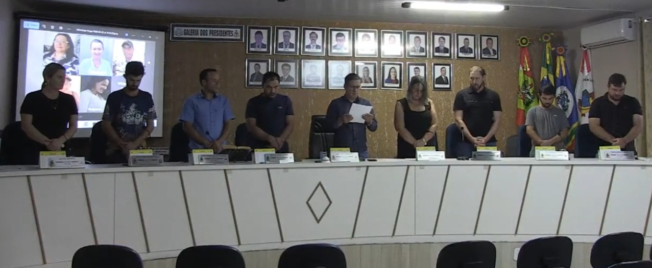 Vereadores de São Bernardino prestam homenagem às vítimas do acidente na PR-158