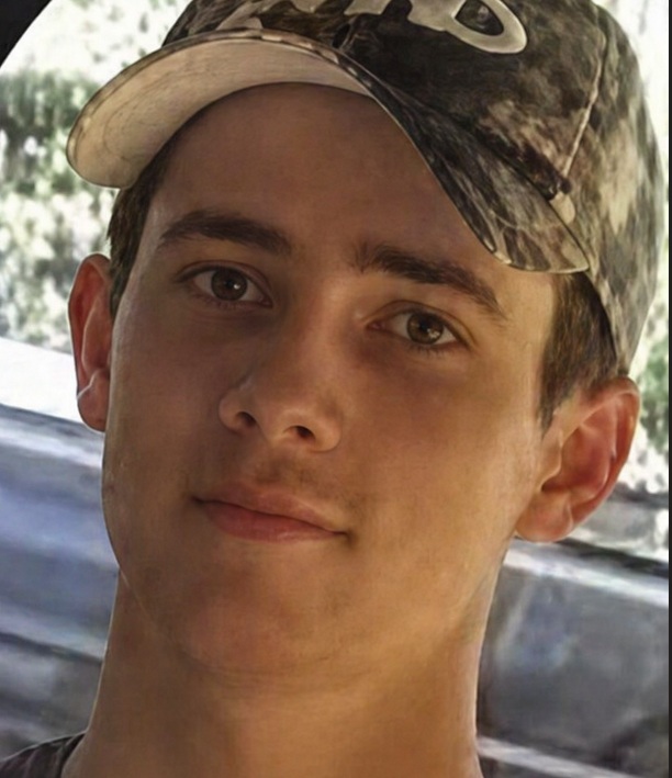 Vítima de acidente com moto é sepultada em Saltinho