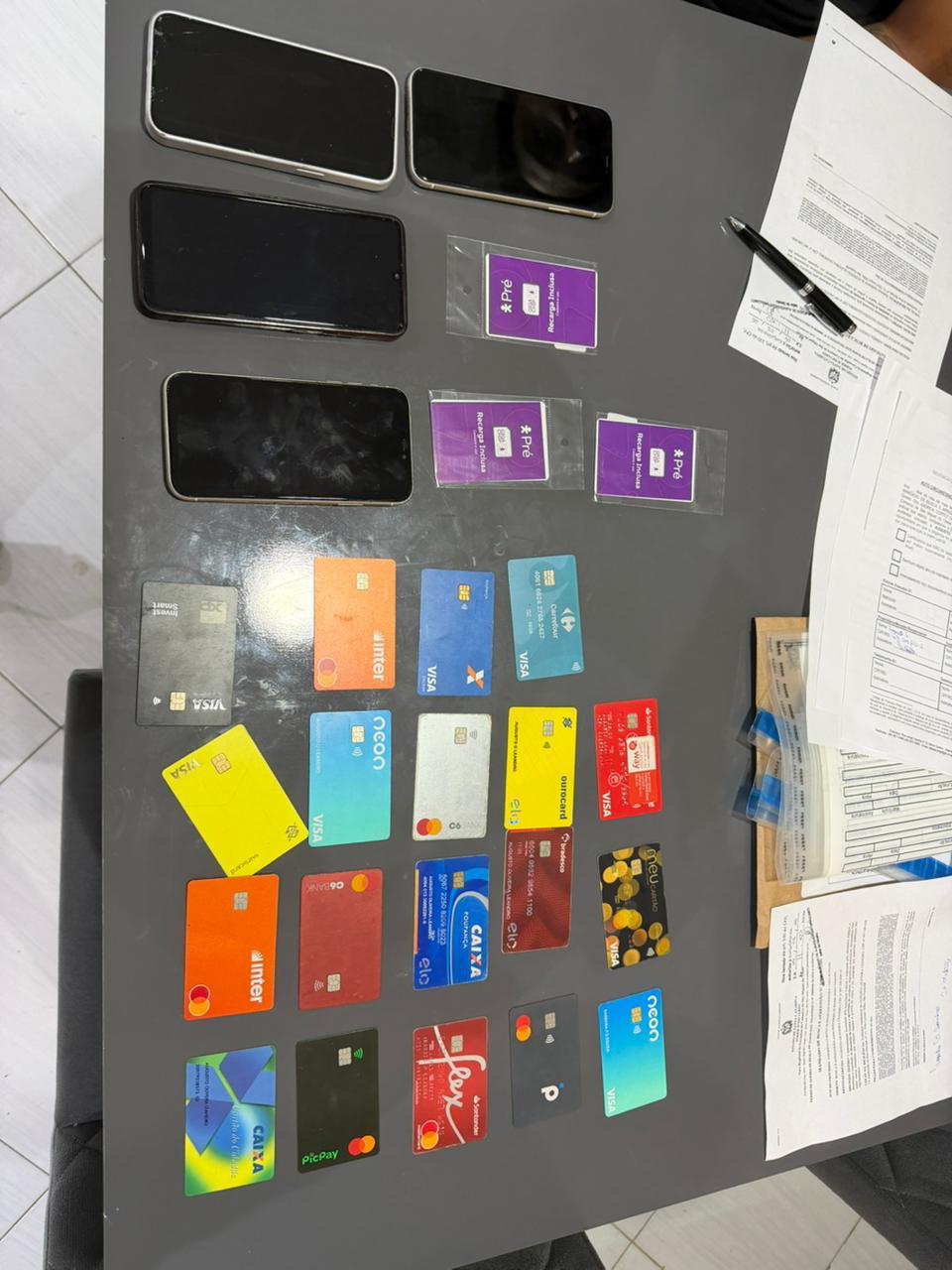 Golpistas que aplicavam golpe do falso advogado recém a visita da policia