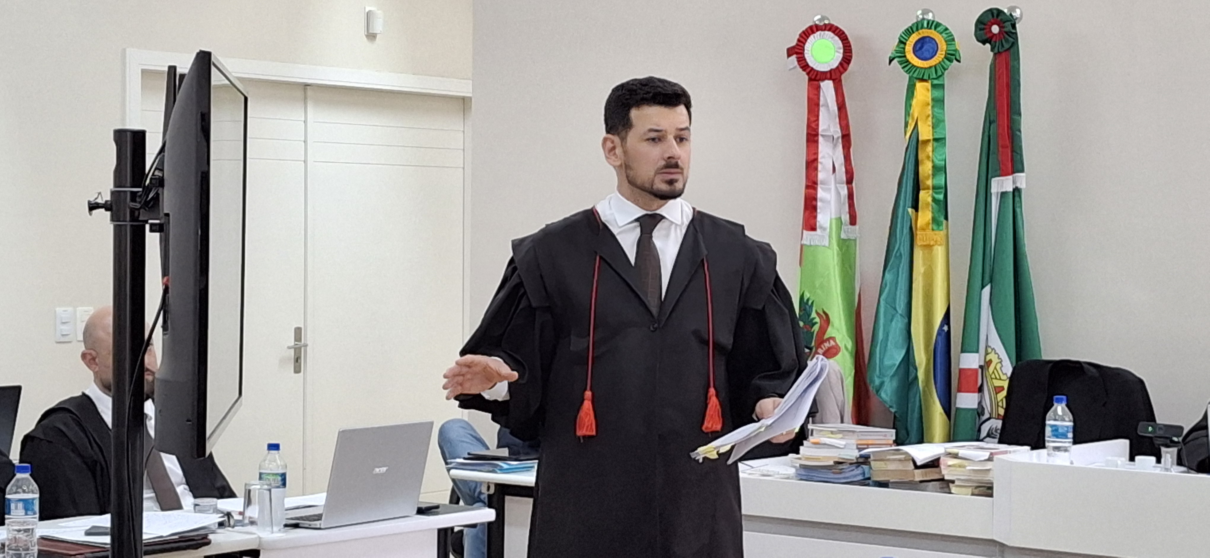 Após dois dias de julgamento trio acusado de assassinar empresário foram condenados