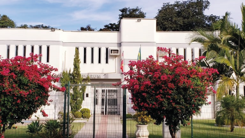 35 anos de prisão para homem que tentou matar e cegou companheira em São Carlos