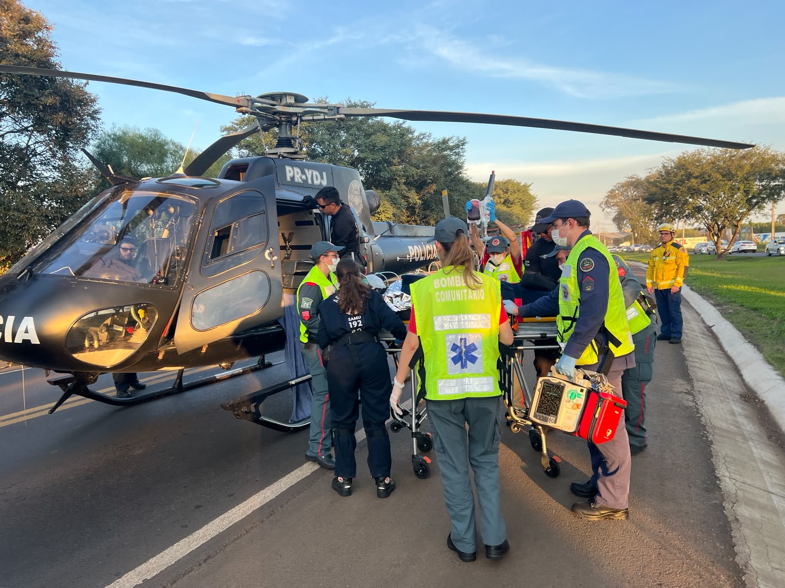 Policial Rodoviário Federal é atropelado durante fiscalização na BR-282 em Pinhalzinho
