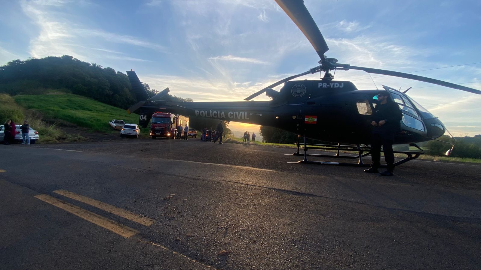Idosos ficam feridos após capotamento na SC-479, em Ipuaçu