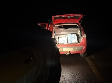 Tentou mas não conseguiu – Fuga em alta velocidade revela motivo, quase 100 quilos de maconha