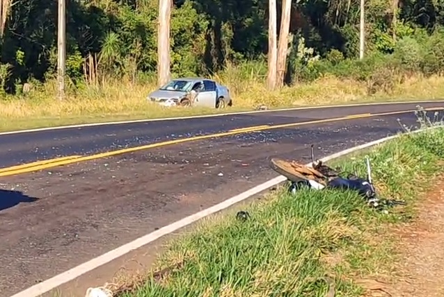 Urgente – Moto com placas de Campo Erê se envolve em grave acidente em Vitorino