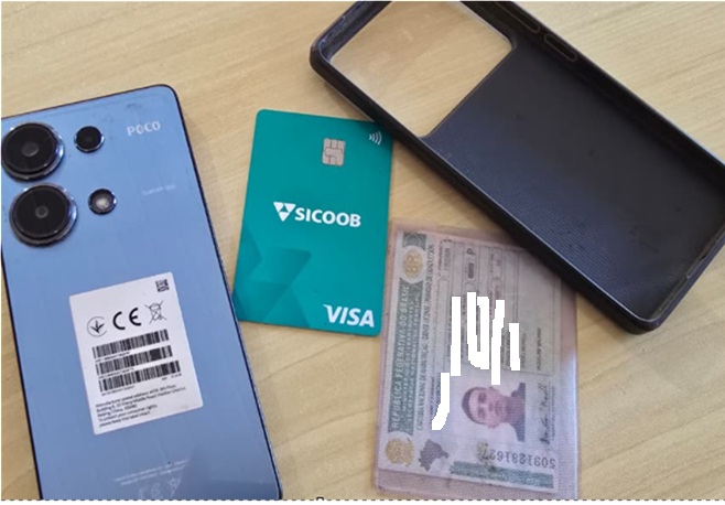 Celular perdido é localizado e devolvido ao proprietário