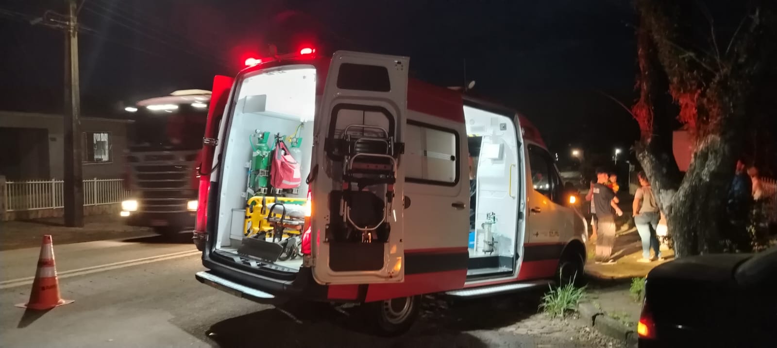 Motorista foge após atropelar pedestre que morreu em Marmeleiro